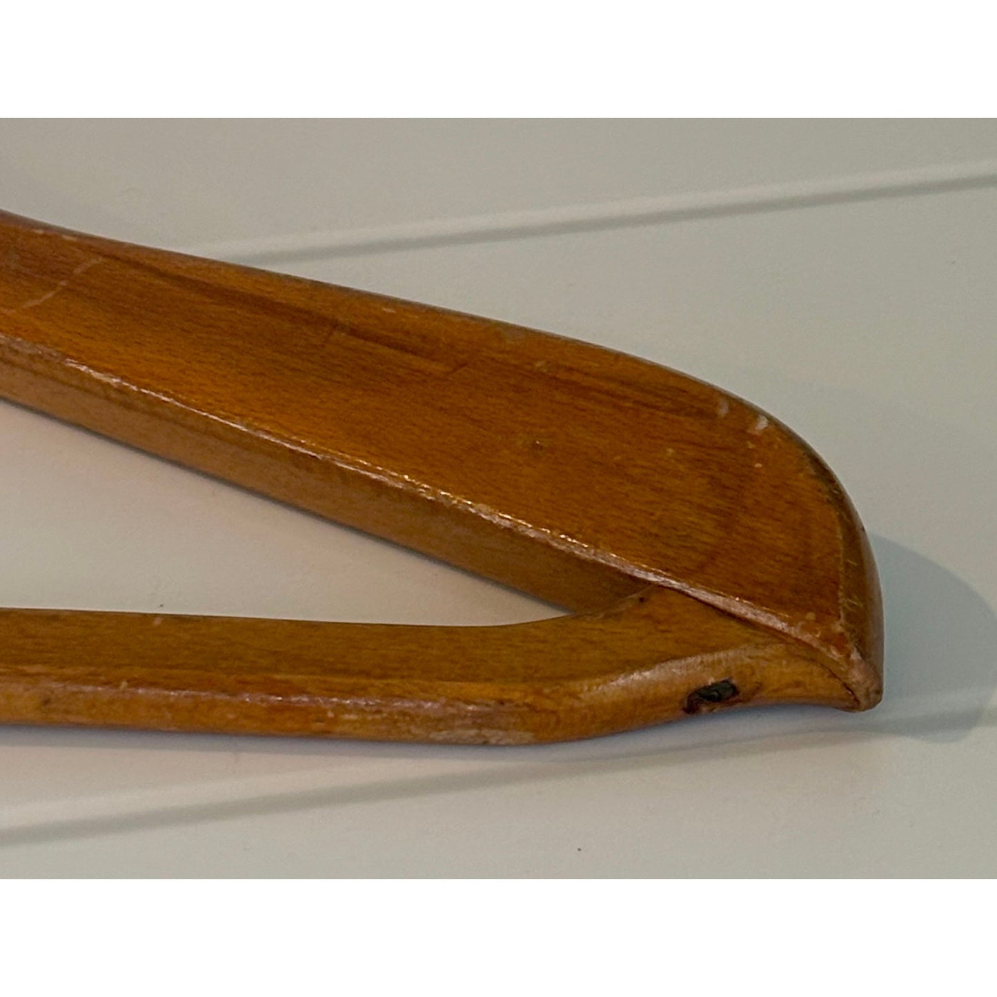 Vintage Burtons Outfitters Advertising Coat Hanger – Warragul, Victoria