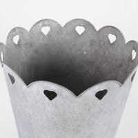Scalloped Planter set of 2