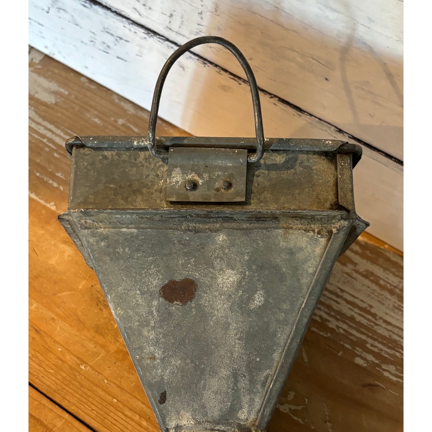 Vintage Galvanised Metal Funnel Wall Storage Holder 24cm