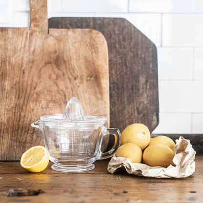 Glass Juicer & Measuring Jug