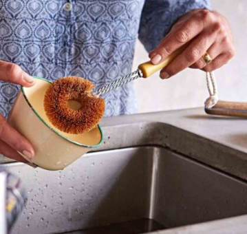 Natural Coconut Dish Brush | Plastic Free Scrubbing Brush with Wood Handle